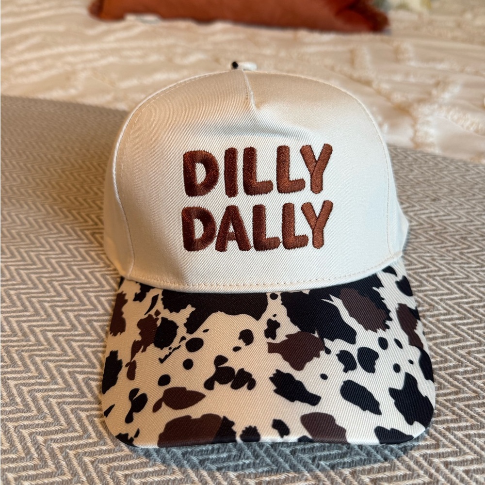 Women’s Cow-Print Cap - White and Brown